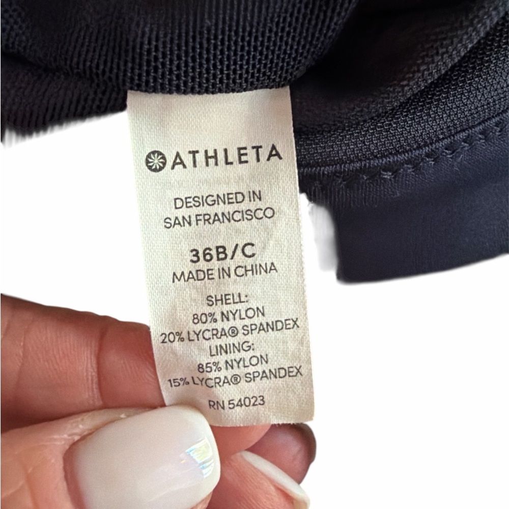 Athleta Navy Blue Patterned Crop Tankini/sport bra - Picture 3 of 3
